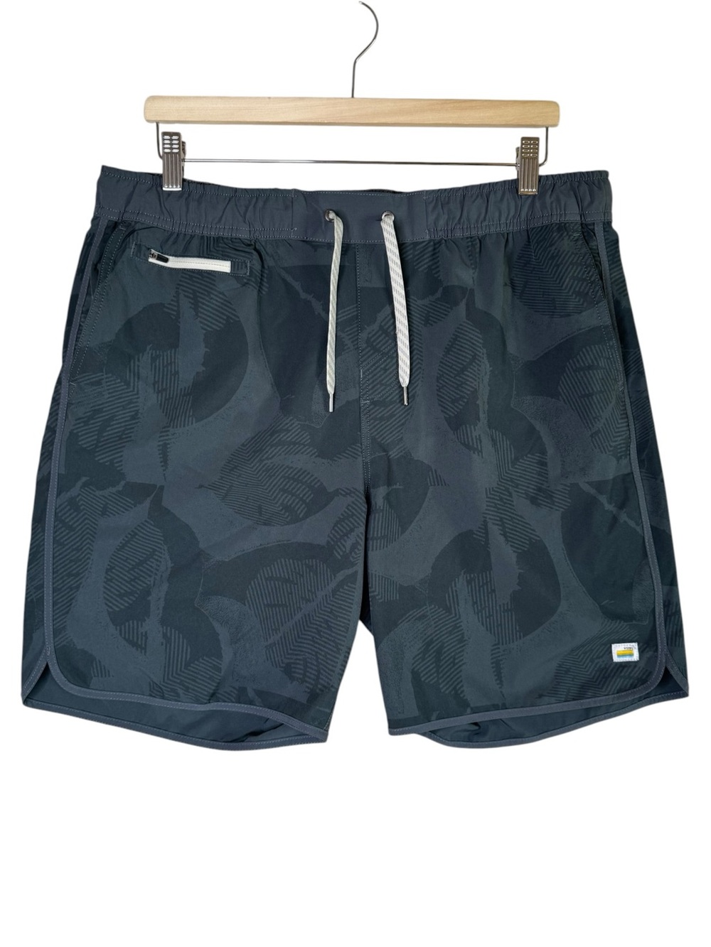 Vuori Banks Short Unlined Athletic Shorts Smoked Beryl Deco V330 Men's Size XL